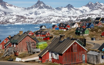 Greenland at the Crossroads: Geopolitical Interests and Environmental Challenges